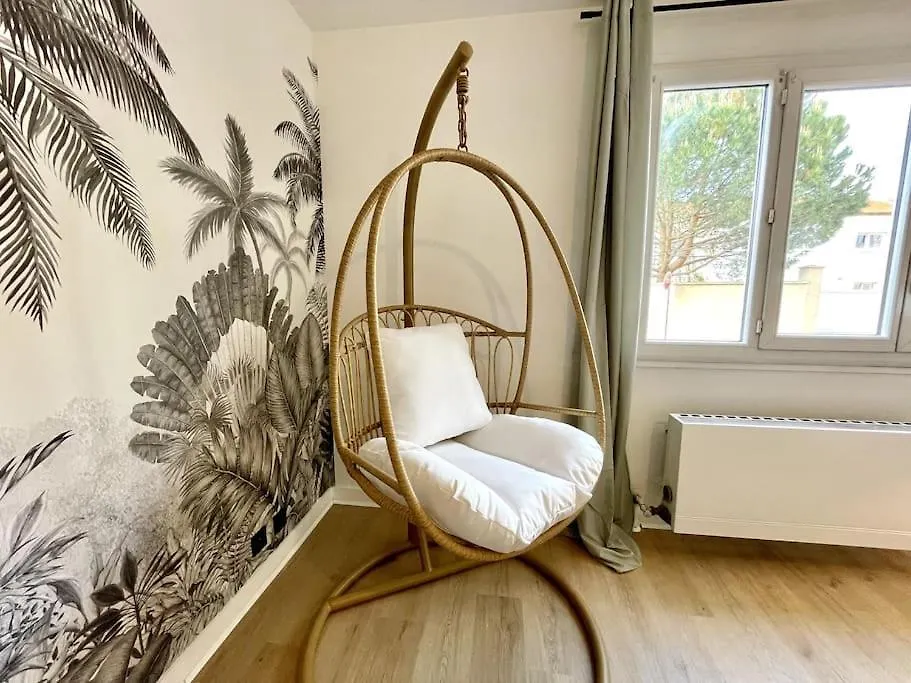 L'Instant Present - Calme & Elegant Proche Gare Apartment Roanne